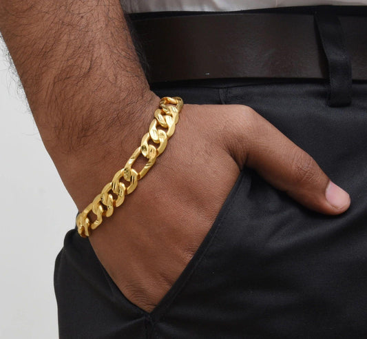 Luxurious Men's Gold Plated Bracelet